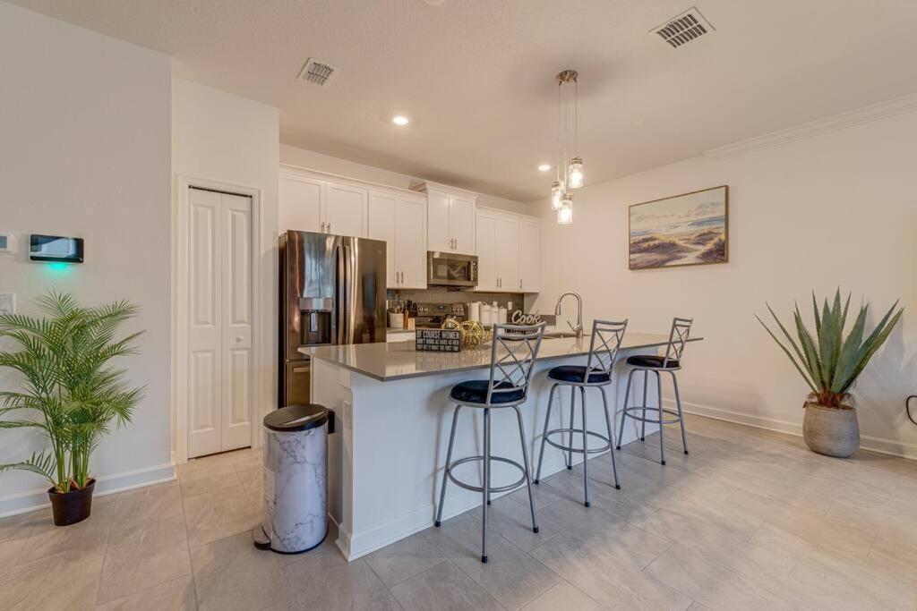 Newly Listed Townhouse Storey Lake, Free Waterpark 키시미 외부 사진